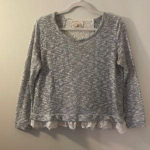 Free people 3/4 sleeve - grey with white lace detail and cute back design
